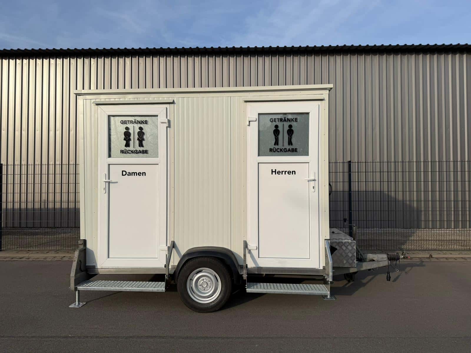 Toilettenwagen 02 - Vorschaubild 2