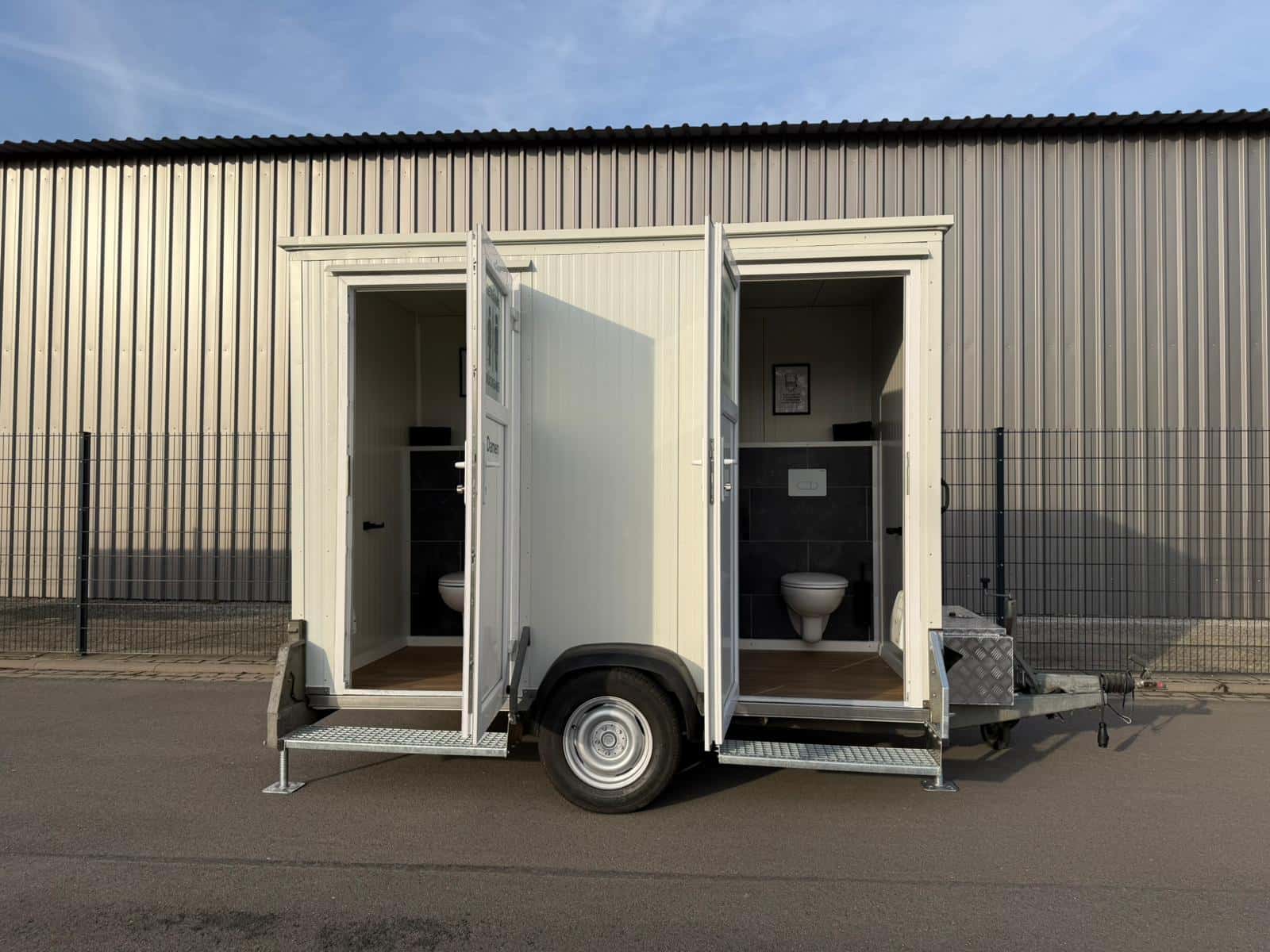 Toilettenwagen 02 - Vorschaubild 5